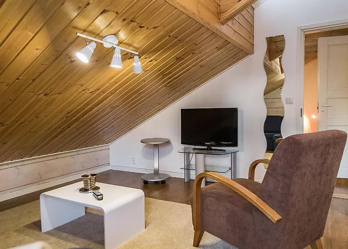 Lepolinna B By Interhome Tahkovuori